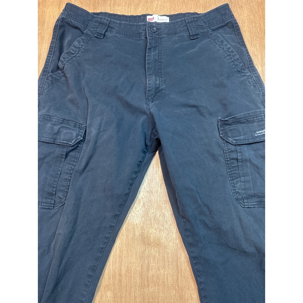 Wrangler Mens Relaxed Fit Cargo Pants Black Utility Workwear Trousers 34x34 - Picture 4 of 11